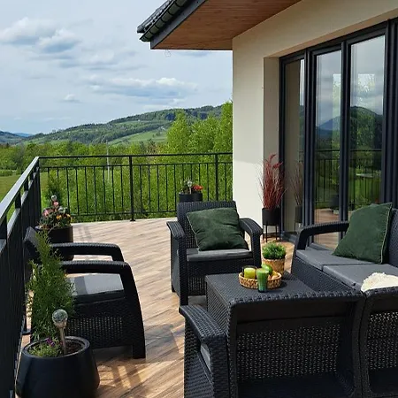 Zacisze Arturowka Hotel *